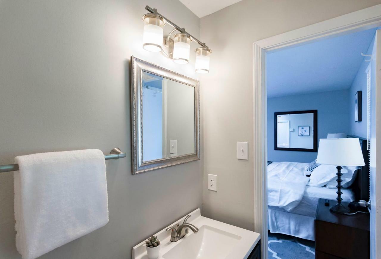 أوستل Luxury Home W/Gameroom Kingsizebed Near Six Flags المظهر الخارجي الصورة